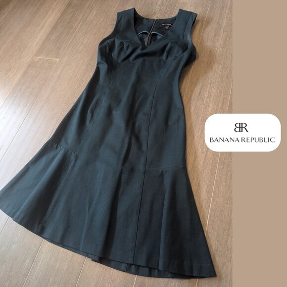 Banana Republic, Fit & Flair Dress, V Neck Sleeveless, Hunter Green, Sz 2 - Picture 5 of 12